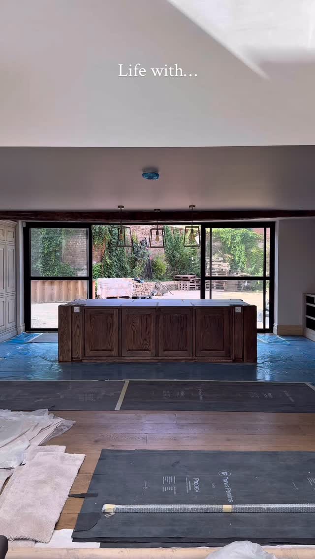 Seamless kitchen transformations is our forte ✨
If you’re looking for worktops that come with:
⭐️Five star service
🛠️Excellent craftsmanship
🥰Stress free installs
❤️Stunning results...
Choose The Stone Company.
#thestonecompany #bishopsstortford #hertfordshire #essex #kent #cambridgeshire