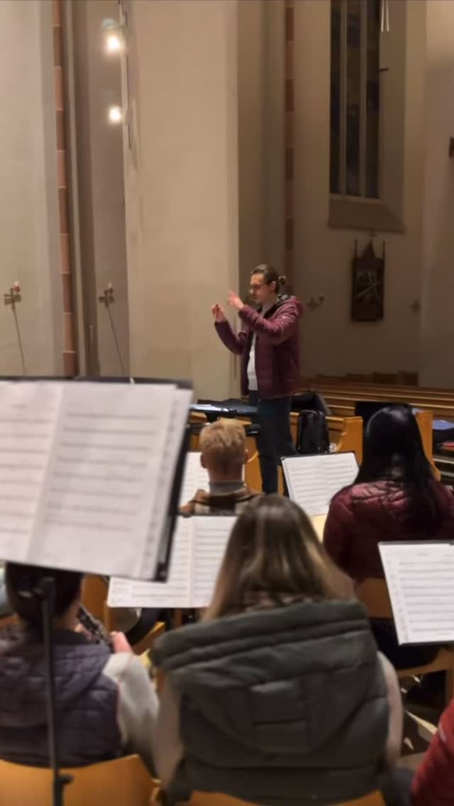 Die Vorfreude auf unser morgiges Kirchenkonzert ist riesig! 💚✨ Freu dich auf einen Abend voller Musik, die Herz und Seele berührt. 💫
Schau vorbei - mia gfrein uns auf di! 🥰
🎶 Freitag, 17.10. | 19.00 Uhr | Pongauer Dom