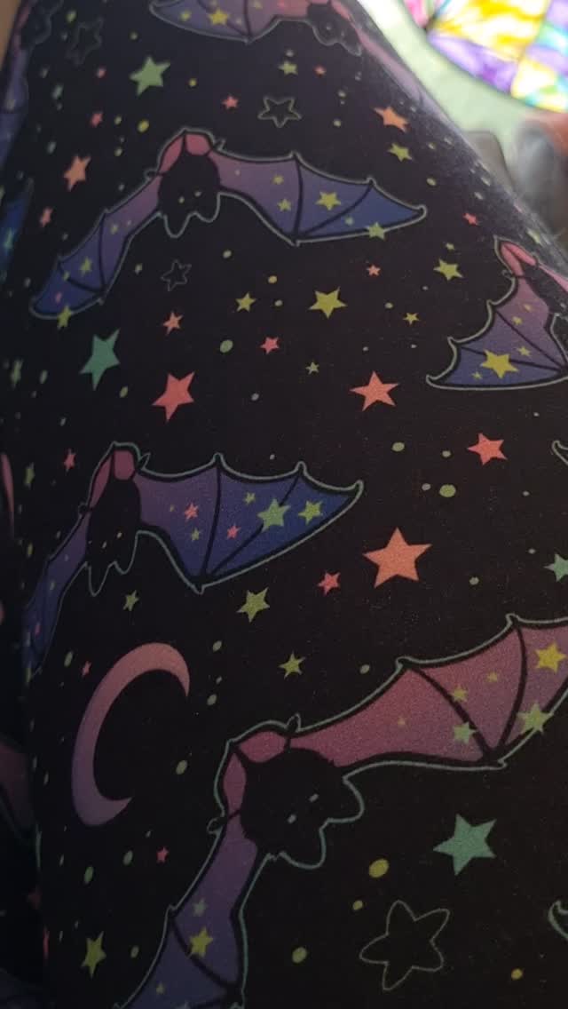 🦇 Everyone Who Knows Me, Knows Halloween Is My Fave... 🦇
And I couldn't resist some new leggings from @llamaleisure this year. I say they're for work, but don't be surprised if I wear them every day for the rest of October!
We got a little creative at the weekend and turned our front window into Wednesday & Enid's dorm window, and I LOVE it! It's so colourful, and my girls did an amazing job adding coloured tissue paper to it. I might have to keep it a year round...... it looks even better when the sun hits it.
The truth is though, I'm feeling super overwhelmed with life at the moment. But lying here for a quick breather after classes and before school run/club chaos; it's bringing me little moments of joy, pride, and excitement.
How's everyone else feeling?? Xx