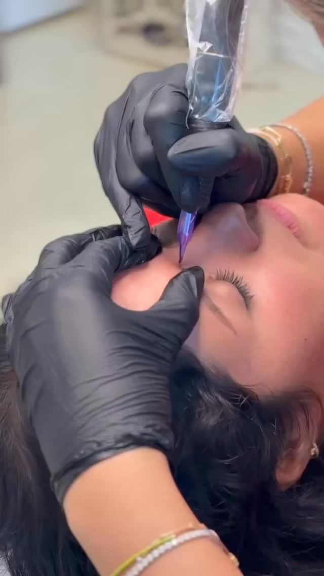 Precision. Artistry. Confidence.
.
.
.
#BrowsOnFleek
#WakeUpWithBrows
#EffortlessBeauty
#GlowUp
#FreshBrows
#BeautyUpgrade
#BrowQueen
#BrowLove
#BeforeAndAfterBrows
#BrowObsessed