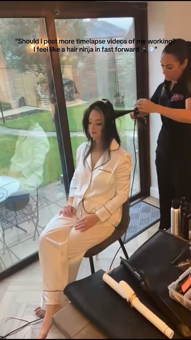 “Just me in ninja mode turning chaos into curls 🥷✨
Timelapse makes it look easy… trust me, there were 87 pins and one prayer involved 😂
Wait for the final look 👰♀️✨”
#HairNinja #BridalHairTransformation #TimelapseHair #BehindTheChair #HairstylistLife #FYP#BridalGlam