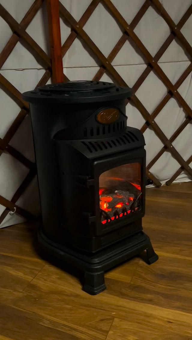 🛖 Barrel Sauna to Yin Yoga
…in the stove-warmed yurt in the Dublin Mountains with @tighnalluis
Join us for a warming October evening at Tigh n Alluis — beginning with an hour in the barrel sauna and closing with a soothing yin yoga class, complete with breathwork and guided meditation, inside the cozy yurt.
Only 4 spaces left - booking link is in my bio ♥️
I’m really looking forward to this one. Hopefully see you there!
What to bring:
🧘🏻♀️ Please bring your own yoga mat to the event
🩱 Swimsuit/ shorts for the sauna and plunge
🧖🏼♀️Two towels: one to sit on in the sauna & one to dry yourself
🩴 Bring flip flops as the ground can be slippy up there
🧣Bring a shawl/ blanket for yin after
🔦 Please bring a torch for the walk back down to the car as it will be dark when we finish
#yinyoga #sauna #hotcoldtherapy #dublinmountains #thingstodoindublin #dublinevents #yogadublin #breathworkdublin