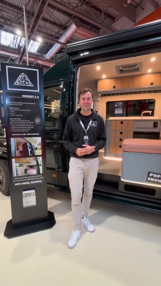 Saturday at the NEC! Come say hello and have a chat. Stand 11.50 (by the Portuguese cafe with the colourful umbrellas)
See you soon!
#onyxvansuk #adventurevan #mantge #mantgecamper #craftercamper