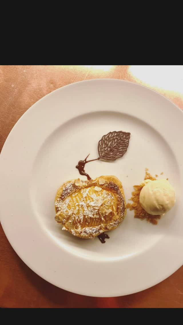 #wirliebendenherbst #reicheernte #einfachgut #dassindwir #bayrischeküche #landgasthaus #regional #bayrischeküche #saisonaleküche #jagd #wildgerichte #gutesessenmachtglücklich #guteküche #landgasthaus #landgasthof