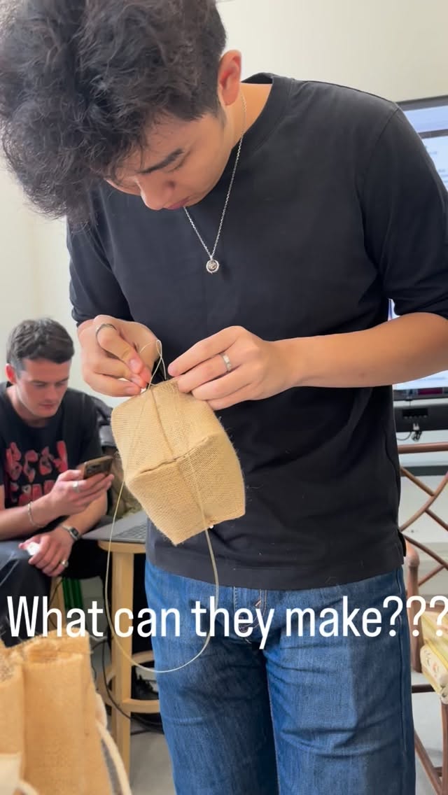 Natural fibres workshop at @chelseacollegeofarts. We started with a little hessian envelope, coir, paper, wool, flax hemp and a lot of imagination. Tasked with designing to surprise……..from repeating croissant to supersonic jet to an old dog!!!! #upholstery #teaching #naturalfibres