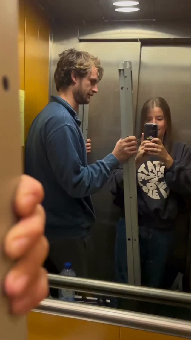 Nouvelle étape pour tac.studio, on a enfin un vrai bureau au centre d’affaires Mozaïc à Waimes !
On vous montre le montage et le résultat final à la fin de la vidéo 😎
#tacstudio #ledigitalquiclaque #socialmedia