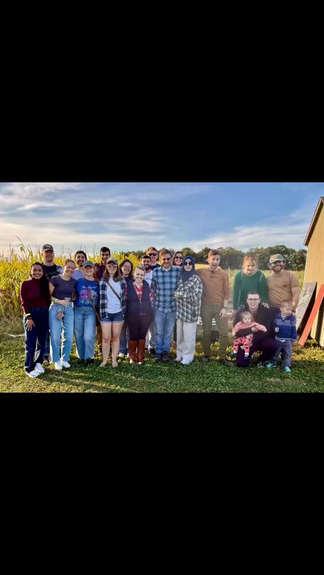 Corn maze and fall fun shenanigans! Apple cider, pumpkins, games and an a-MAIZE-ing night to spend an evening in the sun. #medpeds #mp4l #medicalresidency #meded #residency #family #match2025 #eras2025