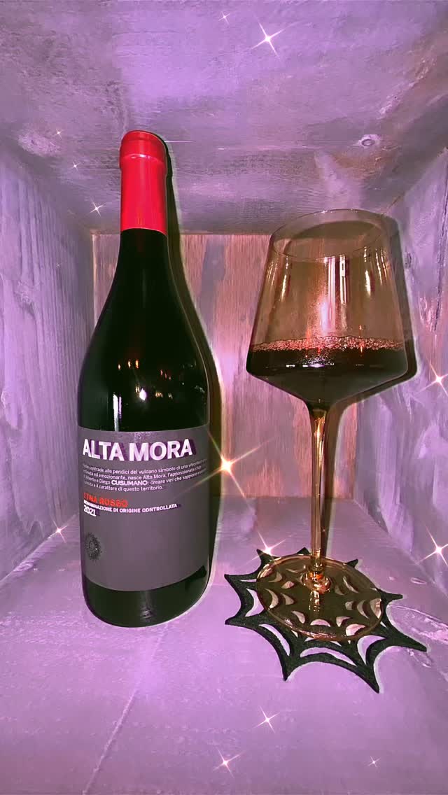 🌋 Uncorking Alta Mora Etna Rosso 2021! 🍷✨ This vibrant red hails from the volcanic slopes of Mount Etna, where the unique terroir infuses bold flavors into every sip. Crafted primarily from the Nerello Mascalese grape, it boasts rich red fruit notes paired with a hint of spice and earthy undertones.
A labor of love from the Cusumano family, who honor their grandfather’s legacy by producing wines that capture the essence of Sicily. So, let’s raise a glass to the enchanting tastes of the island—cheers to adventure in every pour! 🇮🇹