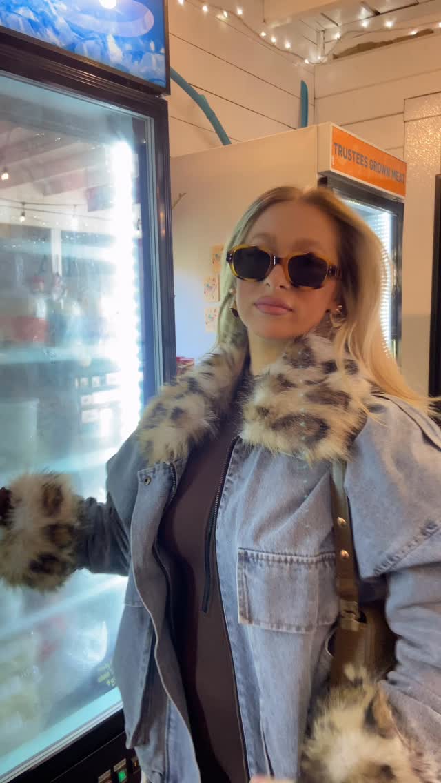 Don’t wait till next season to enjoy your favorite granita flavor! Stop by @powissetfarm to stock up on our PINT and INDIVIDUAL servings for sale! The perfect sweet treat to enjoy in the comfort of your own home this holiday season! 🍂🍁🌲
#granitasiciliana #granita #farmersmarkets #farmstand #familybusiness #smallbusiness