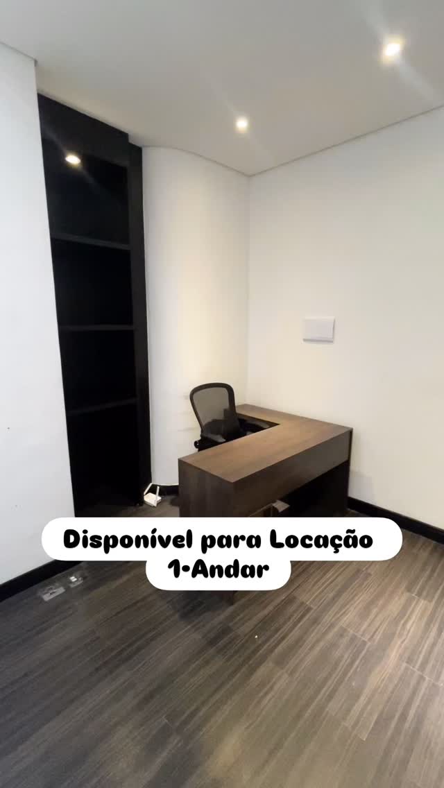 Espaço disponível para locação! Pronto para usar e já com mesa e cadeira!
#bras #fashionbras #shopping #shoppingfashionbrás