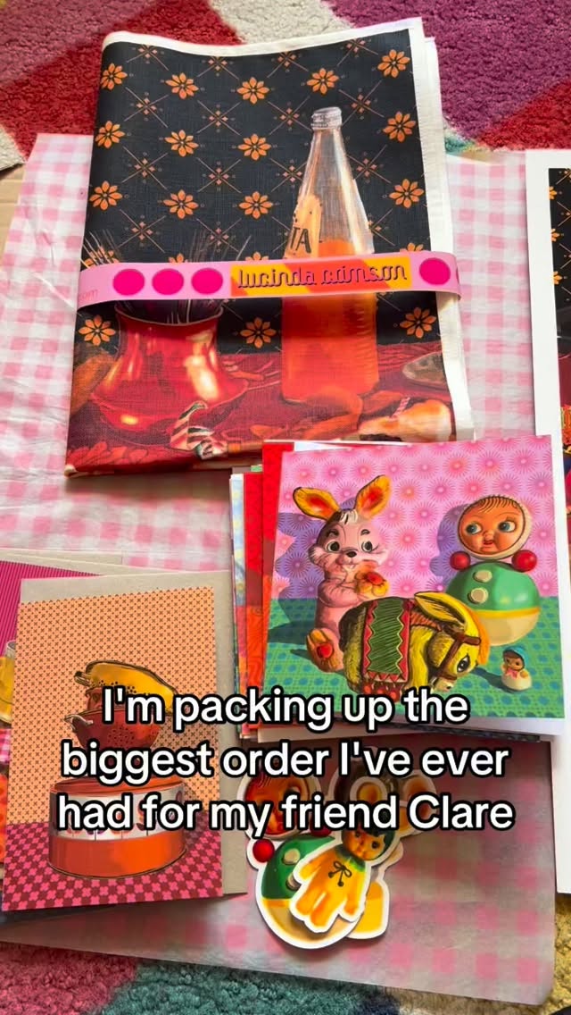I joined TikTok. I know. I’m too old for that sh1t but it happened. I make videos of packing orders with my cats and stuff. I feel okay sharing them there because I’m anonymous. Thought I should show insta what I’m up to too.
Oh and Clare doesn’t even drink!
#clarerocks #drunkshopping #packingorders📬📦✉️📮 #smallartbusiness #australianartist #artprintsforsale