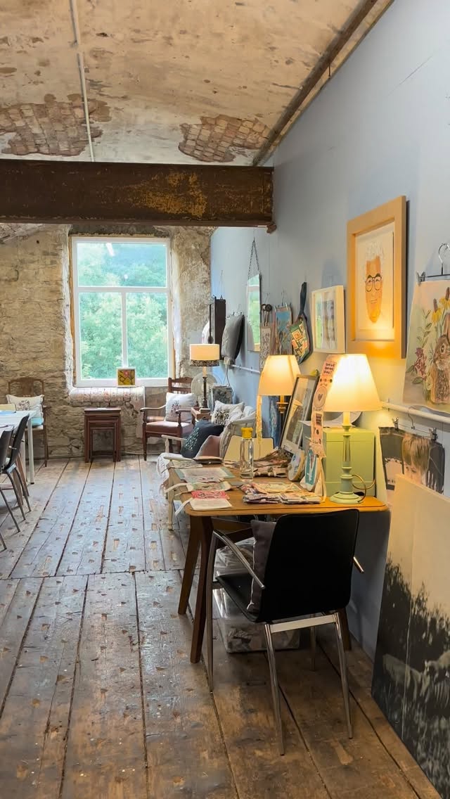 My studio is a warm and welcoming space, it occupies a space in an original cotton mill dating back to 1842, and overlooks the canal in Mossley.
There is a workshop programme now booking that stretches into next year, have a look at the website, the link is in my profile.
Beginners are very welcome, as are advanced stitchers and crafters too.
#mossley #handembroidery #manchester #saddleworth #uppermill