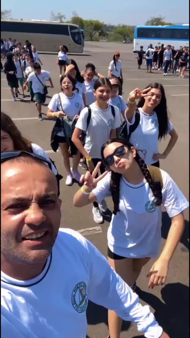 Nós sobrevivemos à Hora do Horror no Hopi Hari! 😂👻
#hopihari #ensinofundamental2 #baixadasantista #colégio #escolas #colégioportosantista #alunos