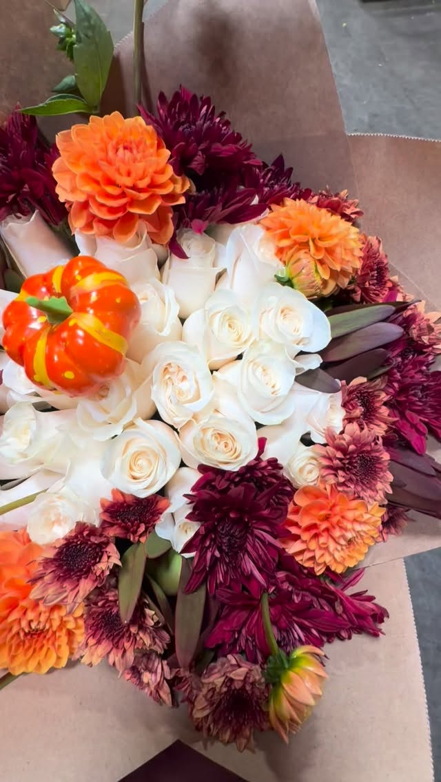 🍂f•a•l•l 🧡
.
.
.
.florsit: Itzel @ittzzelll