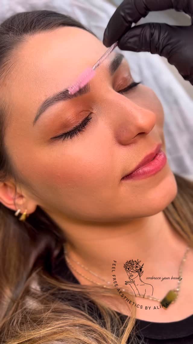 🔥 Healed Brows 🔥
Abgeheiltes Ergebnis, 1 Jahr nach der Behandlung 🥰
#healedbrows #powderbrows #permanentmakeup #swisscolor #loveit #loveyourself #lovewhatyoudo #happywhenyouare