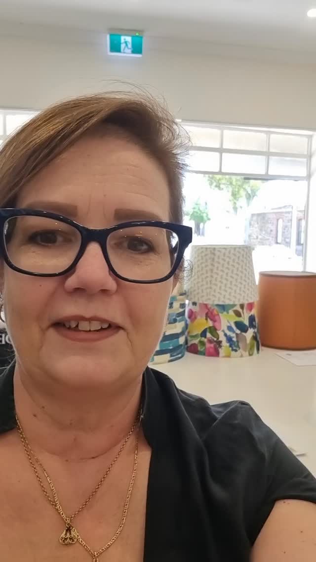 Lampshade Making Workshop No 18 all set up and about to start, exciting afternoon, more to come! ✨️😀
#amorelampshades
#abbodeinteriors
#lampshademakingworkshops
#lampshademaking