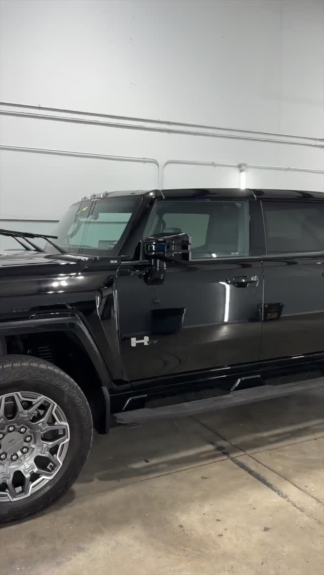 🔋This 9,000 lb all-electric beast just got a sleek upgrade with the 2 front + windshield tint 😎 The Hummer EV pushes over 1,000 horsepower, now it looks as sharp as it drives. #HunchoTints #OmahaTint #OmahaCars #OmahaAuto #OmahaLife #NebraskaTint #TintOmaha #WindowTintNebraska #OmahaSmallBusiness #TintLife #CarCultureOmaha