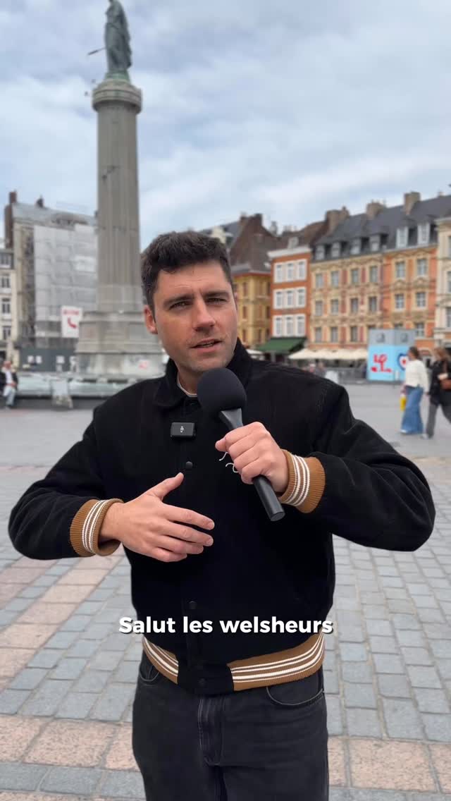 🔥𝗟𝗶𝗹𝗹𝗲 !🔥
On est partis à votre rencontre pour vous présenter…
Une légende.
Un homme au destin… incroyable. 🧀
🥇 Adrien Krolik, Champion du monde du Concours International Du Welsh 2024, catégorie Pro.
Devenu star internationale depuis, mais pourtant si humble…
Aujourd’hui, vous pensez pouvoir le détrôner ? 😏
⏰ Plus que 𝟲 𝗷𝗼𝘂𝗿𝘀 pour vous inscrire au 𝗖𝗼𝗻𝗰𝗼𝘂𝗿𝘀 𝗜𝗻𝘁𝗲𝗿𝗻𝗮𝘁𝗶𝗼𝗻𝗮𝗹 𝗱𝘂 𝗪𝗲𝗹𝘀𝗵 𝟮𝟬𝟮𝟱 !
📆 Les 29 & 30 Novembre 2025
📍 Gare Saint-Sauveur – Lille
👉 Infos & inscriptions → 𝘄𝘄𝘄.𝗳𝗲𝘀𝘁𝗶𝘃𝗮𝗹𝗱𝘂𝘄𝗲𝗹𝘀𝗵.𝗳𝗿
🔥 Ça va Welsher fort ! 🔥
Un grand merci à notre @bertrand_fashion, MC du Festival 🎤, évidemment ! 🧡
#WelshFest #ConcoursDuWelsh #lillemaville #georgesvlille #faisfondrelewelshchef #concoursinternationalduwelsh2025 #bertrandfashion #lillegastronomie