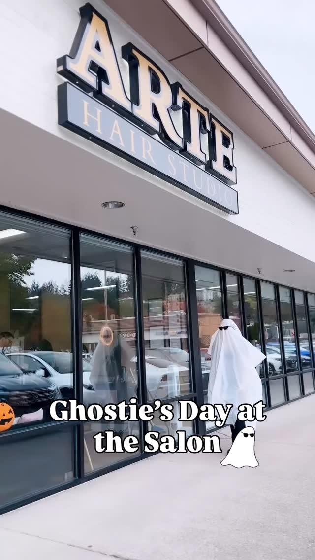Ghosting everyone except their hairstylist. 👻 Ready for a boo-tiful transformation? Who said spooky season can’t be self-care season? ✨😂
.
.
.
.
#artehairstudio #arte #bellevuehair #bellevuesalon #bellevuehairsalon #rentonwa #rentonhairstylist #modernsalon #bellevuehairstylist #bellevuewa #ghostphotoshoot