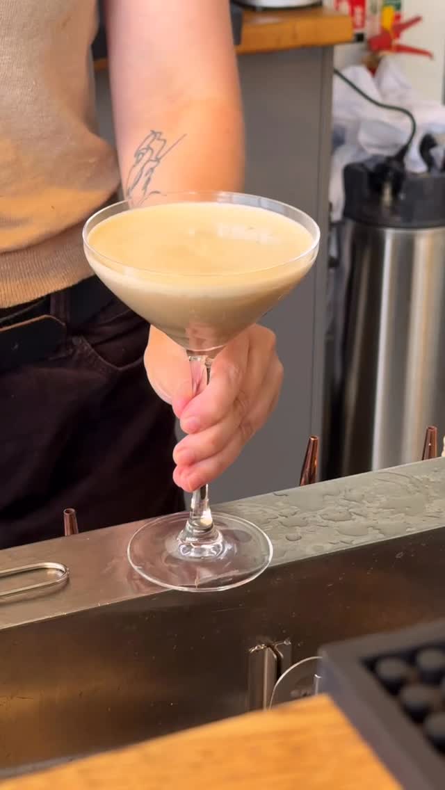 Tis the season for Cream Liqueurs, but what happens when you elevate them into show-stopping cocktails?🍹⭐️
Insta-famous drinks and irresistible flavour combos that will have your customers coming back for more!
Drop us a line to have your own @wearethinkdrinks Cocktail Creator session and let’s have you Thinking smarter and Drinking better!