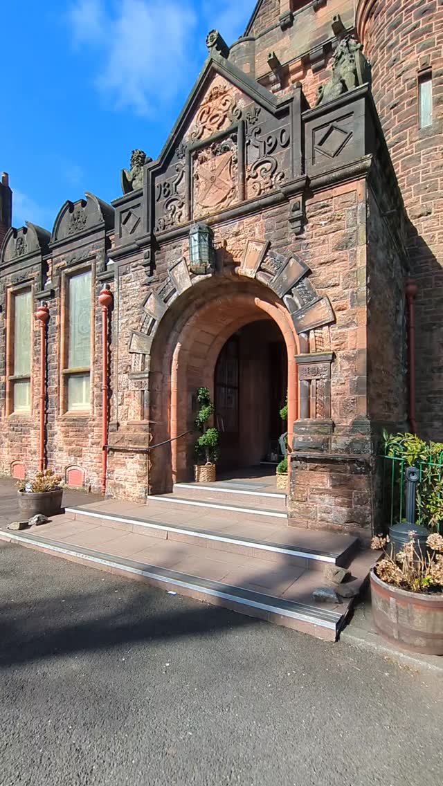 2 minutes of information and beautiful weddings.
.
Bar: @socialandcocktail.co
Catering: @nomadeventsscotland and @thegreenlightevents
Decor: @botanyandbrass, @makebelieveevents, @go2eventhire, @prettylittledetailsltd
Flowers: @foxbotanics
.
#pollokshields #pollokshieldsburghhall #glasgow #glasgowweddingplanning #glasgowweddingvenues #glasgowweddingvenue #weddingvenueglasgow #weddingscotland #weddingvenuesglasgow #wesdinginspiration #weddinginspo #weddingglasgow #weddingsuppliersglasgow #weddingday #weddingvenue #weddingplannerscotland #weddingsinscotland #newlyengaged #engagedscotland #engaged #uniquevenueglasgow #historicvenueglasgow #uniquevenue #dryhire #diywedding #dryhireglasgow #flexibleweddingvenue