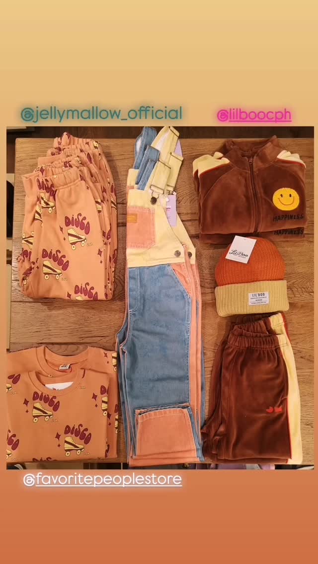 Happy clothes @jellymallow_official / @favoritepeoplestore / @lilboocph ❤️
#bern #berncity #shoplocal #lieberinbärn #bärnermamis #bernshopping #swissfashionblogger #mamainfluencer