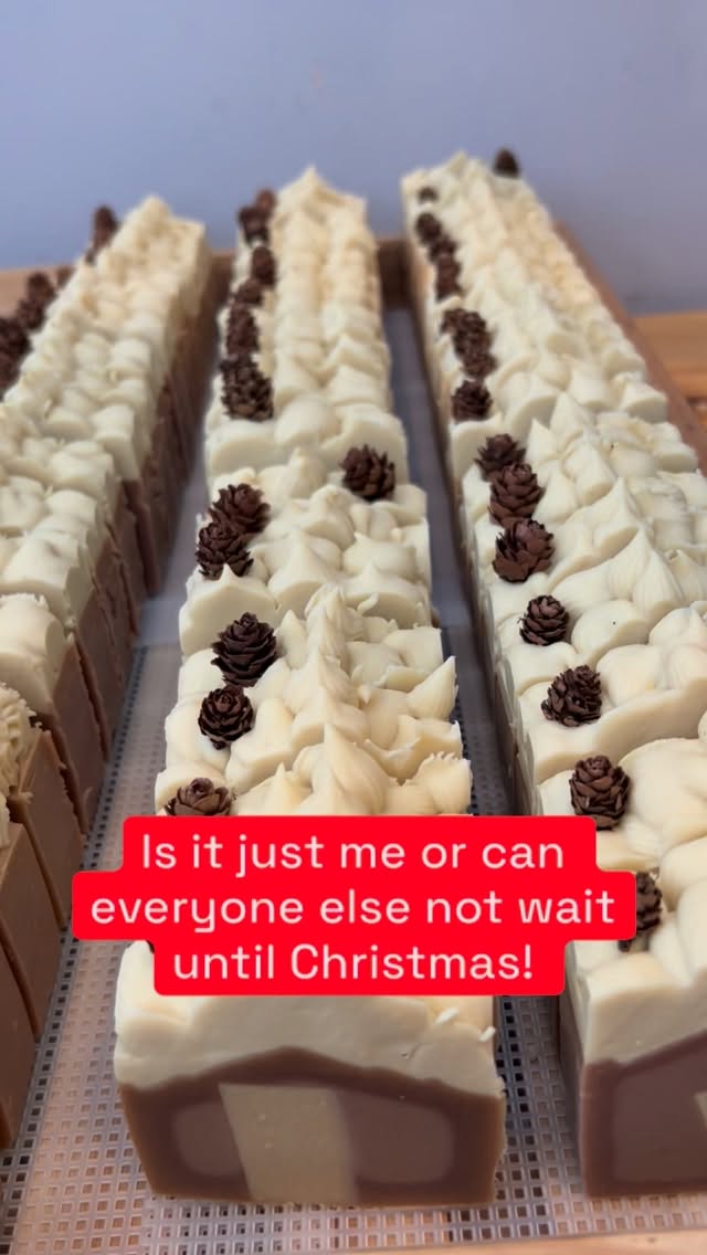 Our Christmas edition goats milk soap bars will be ready to ship first early November! ✨
They’re now available to preorder online!!
Link in bio