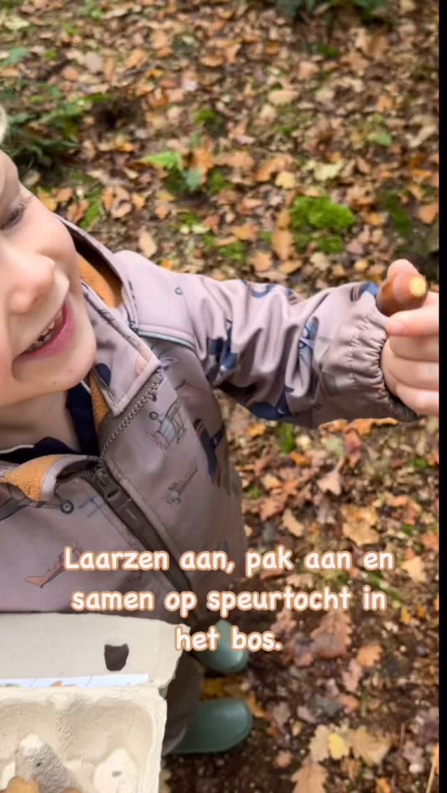 Herfstvakantie, samen ontdekken, knutselen op regenachtige dagen, boekjes lezen onder een kleedje. Zo knus 🤎
In dit pakketje zit:
- Herfst poster
- Herfstslinger
- Cijferkaartjes
- Werkblad blaadjes met schrijfoefeningen
- Werkblad eierdoos schatkist
- Werkblad egel stempelen met verf
- Werkblad kleuren matchen
- Werkblad kijkdoos maken
- Boekentips
- Kleurplaat
Reageer hieronder met “herfst” en ontvang de link.
Een pakketjes kost €12,95 en je ontvangt gelijk het pdf document dat je zelf kan printen!
#peuters #kleuteractiviteiten #peuteractiviteiten #herfst #knutselen #thematafel #gastouder