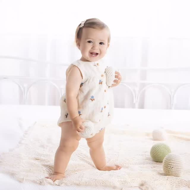 1 Year Milestone Photo Session #1yearstudiophoto #1yearmilestone #splashphoto #1yearbathphoto #milkbathphoto #1yearPhotoStudio #Sugarbaby #SugarbabyStudio #SugarbabyPhotography #SJPhoto #SJPhotocreation #SanMateoPhotographer #SanMateoMaternityPhotographer #SanMateoNewbornPhotographer #SanMateoBabyPhotographer