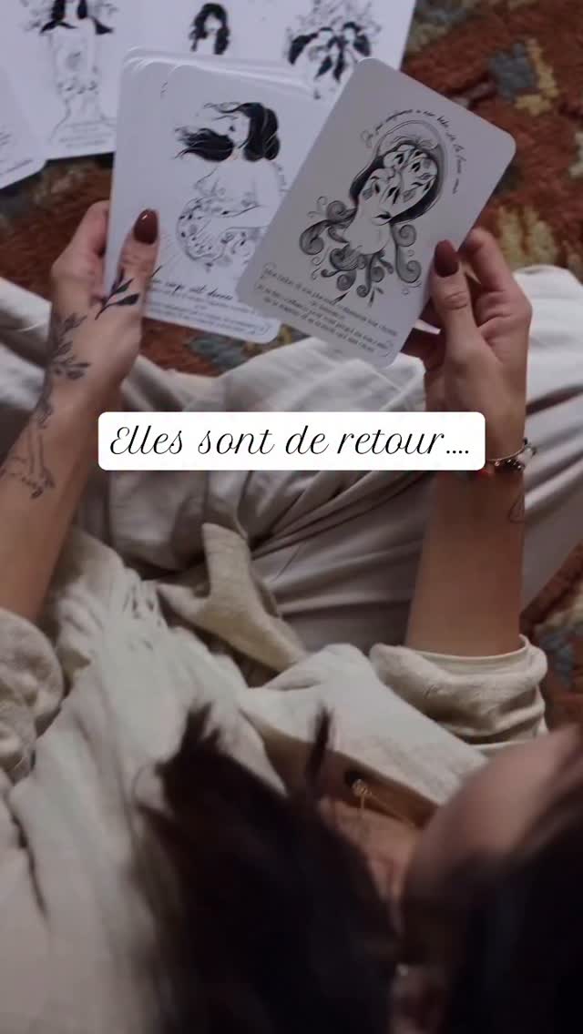 Les cartes Mantras Naître en confiance et en conscience font leur grand retour sur la boutique 🌙
Elles ont accompagnées tant de femmes pour se préparer à la naissance, et vos retour sont si magique, que je ne pouvais pas les laisser disparaître comme ça….
16 cartes d'affirmations positives pour se préparer à l'accouchement avec chacune une illustration et des mantras clés, forts et puissants pour apporter un plein de confiance aux femmes et en leur capacité à faire naître leur bébé.
🌙 Le lien pour commander est dans la bio
#accouchement #maternite #naissance #accouchementphysiologique #accouchementnaturel #naissancerespectée #aad #enfantement #grossesse #doula #sagefemmes