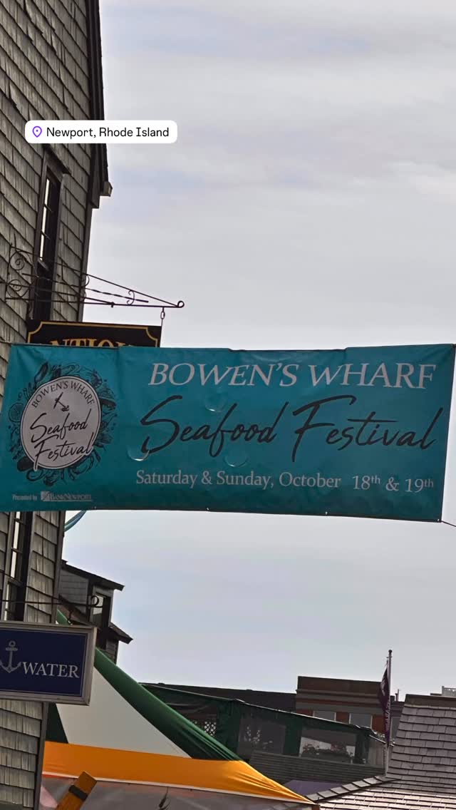 An amazing time at the @bowenswharf 34th Annual Seafood Festival.
So much to choose from but we filled our bellies with lobster, scallops, donuts, popcorn, and beer!!!
A pretty perfect day!