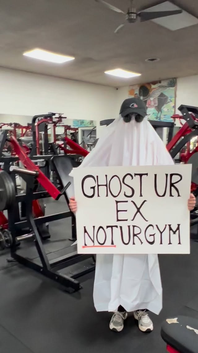 Itâs spooky season⌠Ghost your ex, just not your workouts. đť
