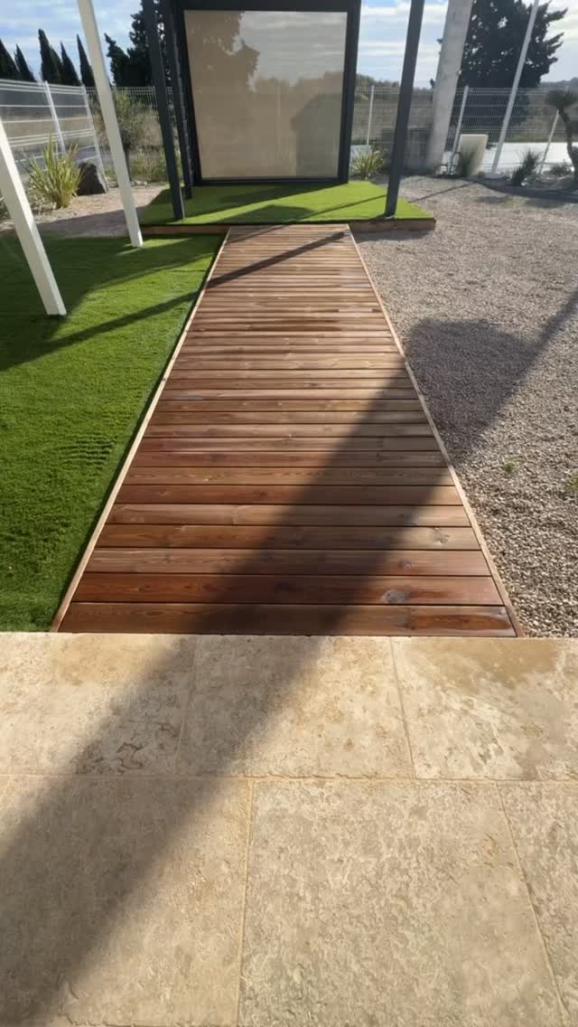 Vous cherchez des idées, des conseils ou simplement un endroit où rêver votre futur intérieur ? Chez RG Habitat, nous avons imaginé un showroom à votre image : convivial, inspirant et plein de belles matières à découvrir. Passez nous voir, on s’occupe du reste. #exterieur #veranda #renovation #pergolas