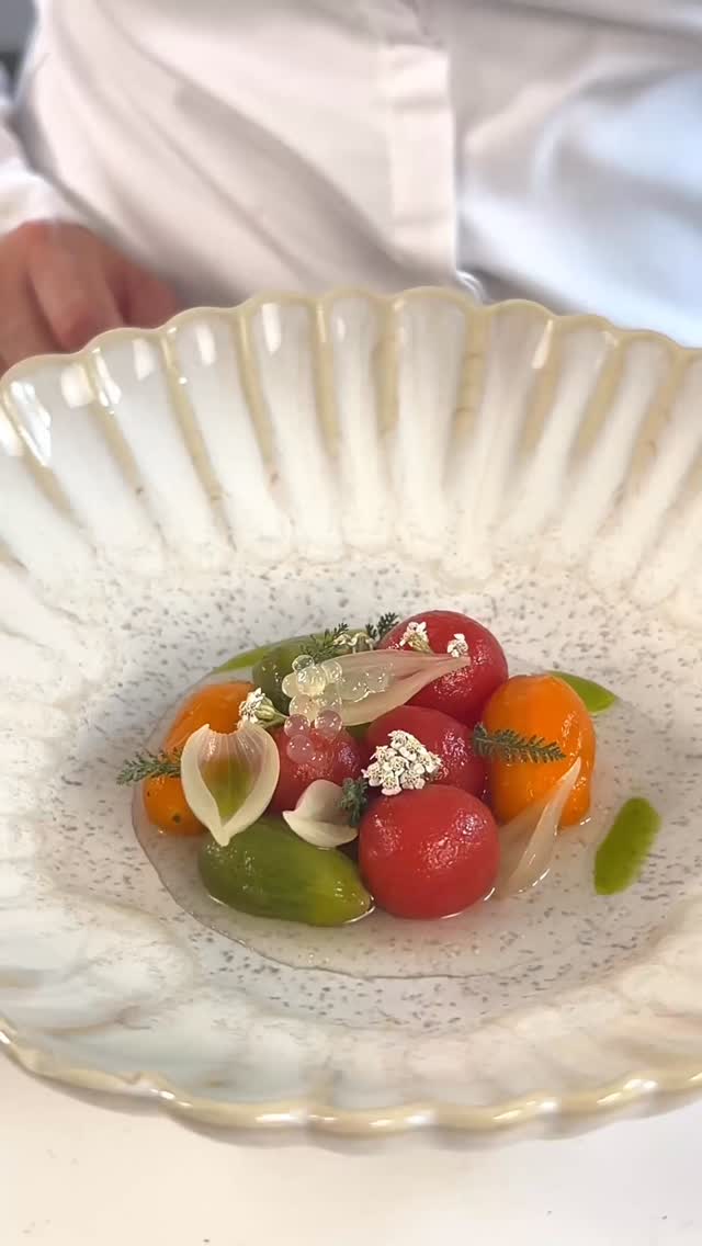 Some of my over 170 recipes recently published on @gronda ✨
Today is #internationalchefsday 👩🏻🍳👨🍳 - this means today you can watch all the recipes on gronda FOR FREE
Check out my recipe page on gronda https://sandrascheidl.gronda.com/ or use the link in my bio
Have fun 👩🏻🍳
#gronda #culinaryarts #sandrascheidl #recipes #recipesforchefs