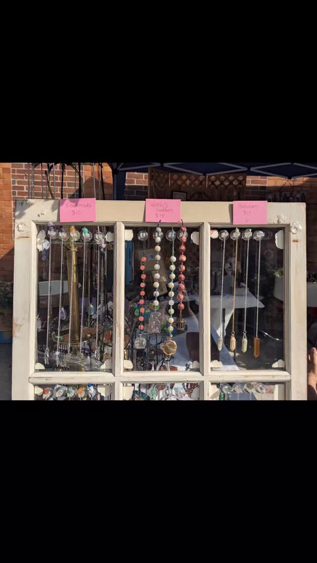 A beautiful autumn day sharing my wares at Emma's TeaSpot at the Magical Vintage Market! #witch #thriftwitch #craftywitch