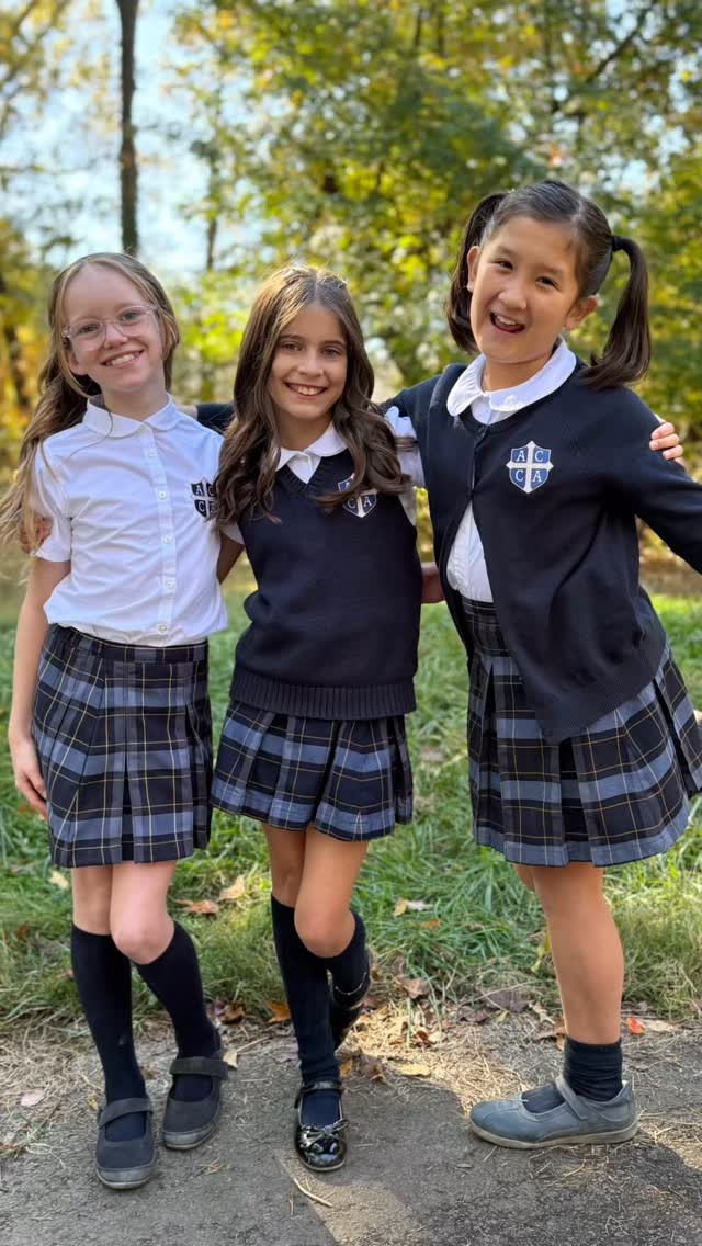 Sweet smiles, fresh haircuts, and good friends ā life really is better with your people. Our Kingfishers sure know how to shine for picture day. š·āØ
#PictureDay #classicalchristianeducation #classicalchristianschool #truthgoodnessbeauty #alexandriavirginia #heartsoulmind #findyourpeople