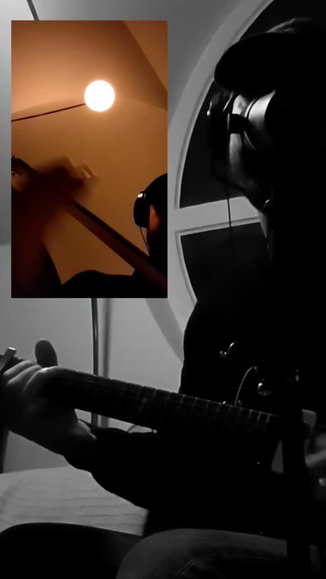 Improvising with myself 🤟🏻
#singersongwriters #indiefolk #sadmusic #indiemusic @baumguitars