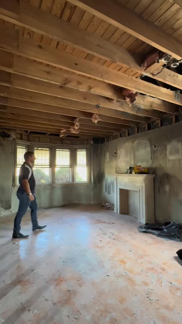 ✨🏡 This transformation has been weeks in the making and we’re finally ready to show it off. From the first walkthrough to the final touches, every detail was planned to make this home shine. We’ll be listing it in just a few days and can’t wait for everyone to see how far it’s come. 💪🔑
#BeforeAndAfter #HomeTransformation #ComingSoon #RealEstate #DreamHome #HomeMakeover #PropertyGoals #RealtorLife #ListingSoon