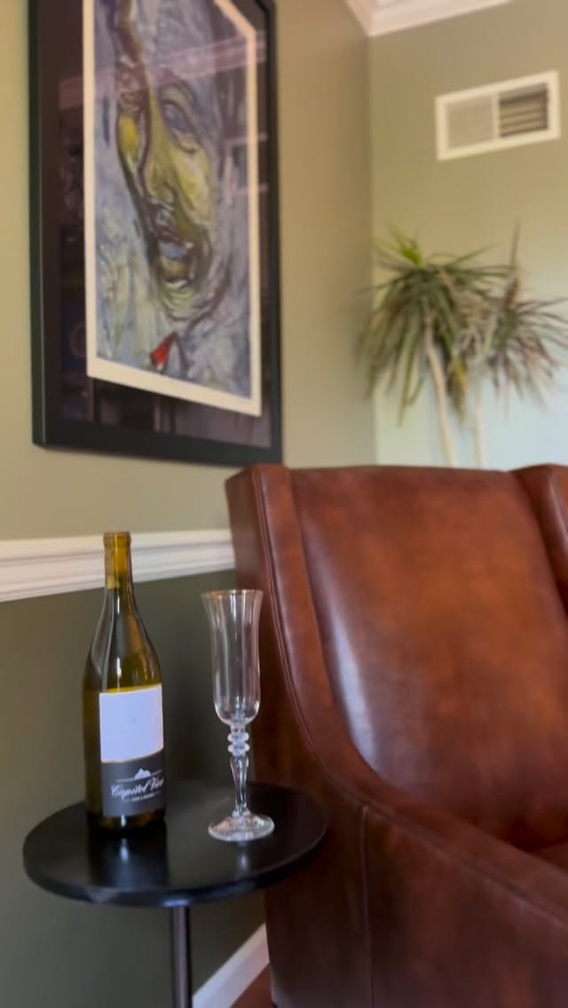 âThe Art of Living Beautifullyâ
The one question I get asked a lot as an interior designerâŚ
đ âI want my home to feel both beautiful and comfortable can you help?
For me, it always begins with this the art of living beautifully starts with embracing what you love.
Not trends. Not perfection. But intention.
Every room in this home was curated around what matters most to my clients their stories, their travels, their art,their love for color.
Thatâs what brings soul into a space.
In this living room, the shades of green walls, geometric texture, and warm brass lighting come together to create a space that feels alive modern yet timeless, elegant yet deeply personal.
Because true luxury isnât just seen itâs felt .đĽ
.
.
.
#WCAInteriors #LuxuryWithSoul #DesignWithGrace #LivingRoomDesign #DesignWithPurpose
Art @preston.sampson