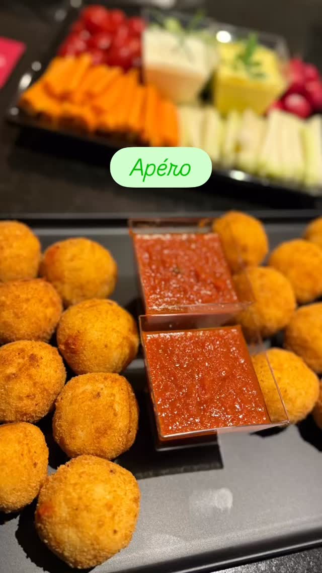 Lust auf Apéro? Gerne zaubere ich für Dich und Deine Gäste leckere Variationen. Melde Dich 💚 #backtastisch #apero #aperotime #salzigesgebäck #leckeressen #kleinehäppchen #genuss