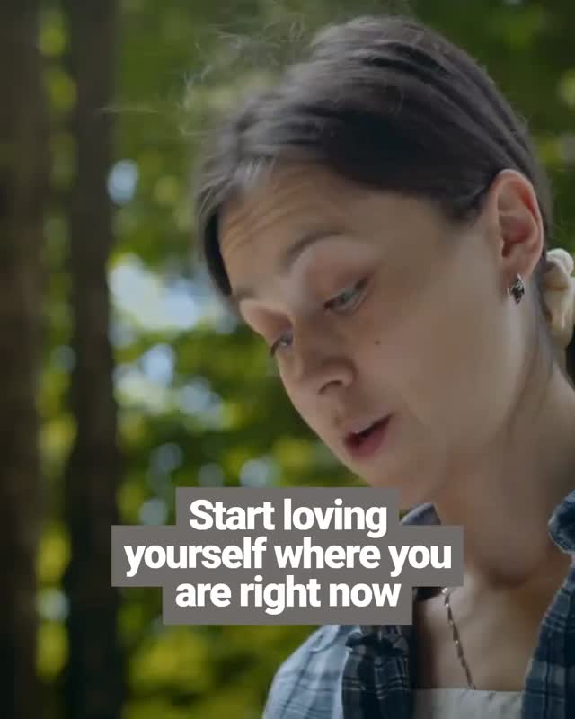 Small daily rituals can be game changers for how you feel about yourself—beyond just what you see in the mirror.
Try this: start each morning by naming one thing you appreciate about your character or effort, not your looks. It could be your kindness, your resilience, or simply showing up for yourself.
These tiny moments build a foundation of self-acceptance that sticks through the day. Remember, you don't have to love yourself all at once to start being kinder to yourself.
What's one small ritual you could start tomorrow to nurture your worth from the inside out?
#coachingwithRobyn #glp1journey #worthoverweight