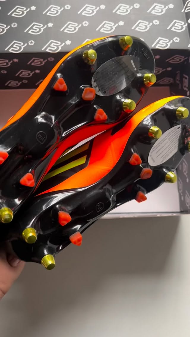 Dark, dangerous, and built for pure pace.
The adidas F50 Adizero Synthetic TRX FG in Black / Warning / Electricity is a true blast from the speed era — featherlight, razor-sharp, and designed for players who live on the shoulder of defenders.
One of the most electrifying F50 colourways ever made — available now at Bootsfinder in UK 7 for £190.
#adidasF50 #Adizero #F50Adizero #SpeedBoots #RareBoots