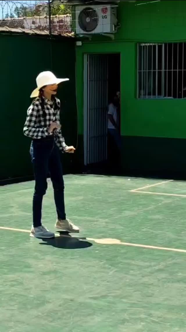 Uma atividade prática a respeito do gênero textual estudado, texto dramático.
Os alunos do 9° ano escolheram O mágico de OZ.
Parabéns a todos 🥰