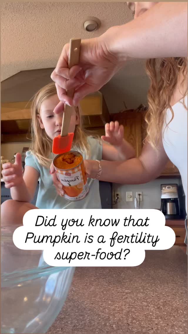 🎃 Pumpkin: The Fertility Superfood You Need This Fall!
Pumpkin isn’t just for lattes and pie—it’s one of the most nutrient-dense foods for your hormones and fertility. 🍂
✨ Rich in zinc to support healthy ovulation and sperm quality
✨ Loaded with beta-carotene, which your body converts into vitamin A for egg quality and uterine lining health
✨ Packed with fiber to help detox excess estrogen naturally
✨ Full of magnesium to support balanced progesterone and reduce PMS symptoms
Add it to smoothies, muffins, or plain Greek yogurt for a cozy hormone-supporting boost.
If you want my favorite pumpkin muffin recipe, comment “Pumpkin” below and I’ll send it your way! 🧁💛
#findyourfertility #fertilityfoods #hormonehealth #naturalfertility #pumpkinseason #pcosnutrition #cyclehealth #fertilitydiet