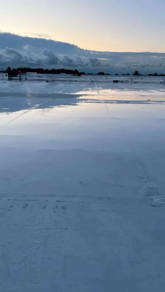 🏗️💧 How TPO Membrane Systems Protect Your Building
Say goodbye to leaks and water damage!
Our TPO (Thermoplastic Polyolefin) Membrane Roofing System is engineered to form a watertight seal that keeps your building safe, dry, and energy-efficient—rain or shine.
🔹 Seamless protection
🔹 UV & heat resistant
🔹 Long-lasting durability
🔹 Ideal for flat & low-slope roofs
✅ Prevent leaks before they happen.
✅ Trust in proven waterproofing technology.
Contact us today for a free inspection or quote!
☎️(905) 341-4790
🌎 www.axtantoroofing.com
#TPOroofing #CommercialRoofing #Waterproofing #LeakPrevention #BuildingProtection #FlatRoofSolutions #RoofingExperts #FacilityMaintenance #TPOmembrane