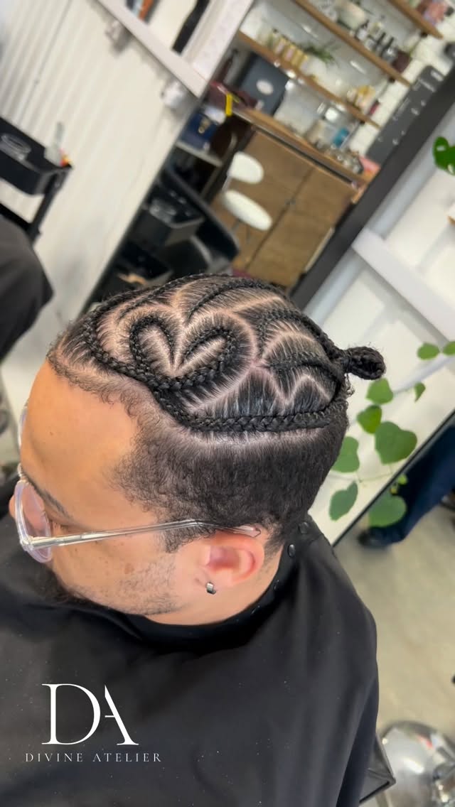 Freestyle on @ne.o_uk ❤️🖌️
#cornrowbraids #menscornrows #mensbraids #mensbraidstyles
