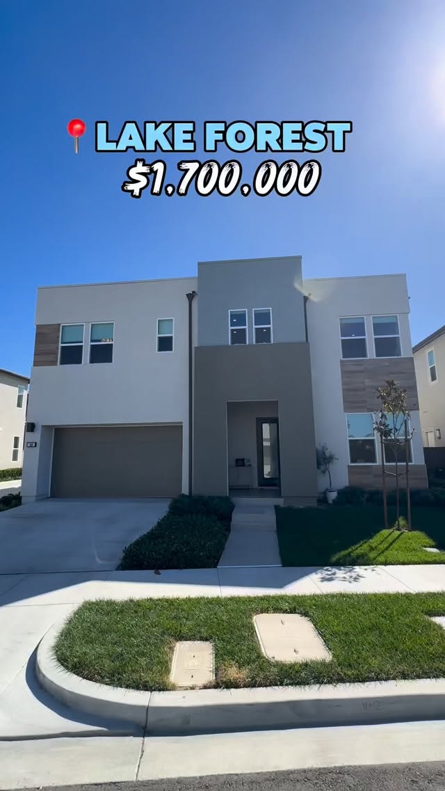 This one thing will save you time and money — a brand-new Toll Brothers home that’s already fully upgraded and move-in ready 🏡✨
Modern design, energy efficiency, and resort-style living all come together at The Meadows.
House Highlights:
4 bed | 3 bath | 2088sqft
Priced at $1,699,800
HOA is $295
No Mello Roos
#lakeforestca #lakeforestcalifornia #lakeforestrealtor #lakeforestrealestate #orangecounty #oc
