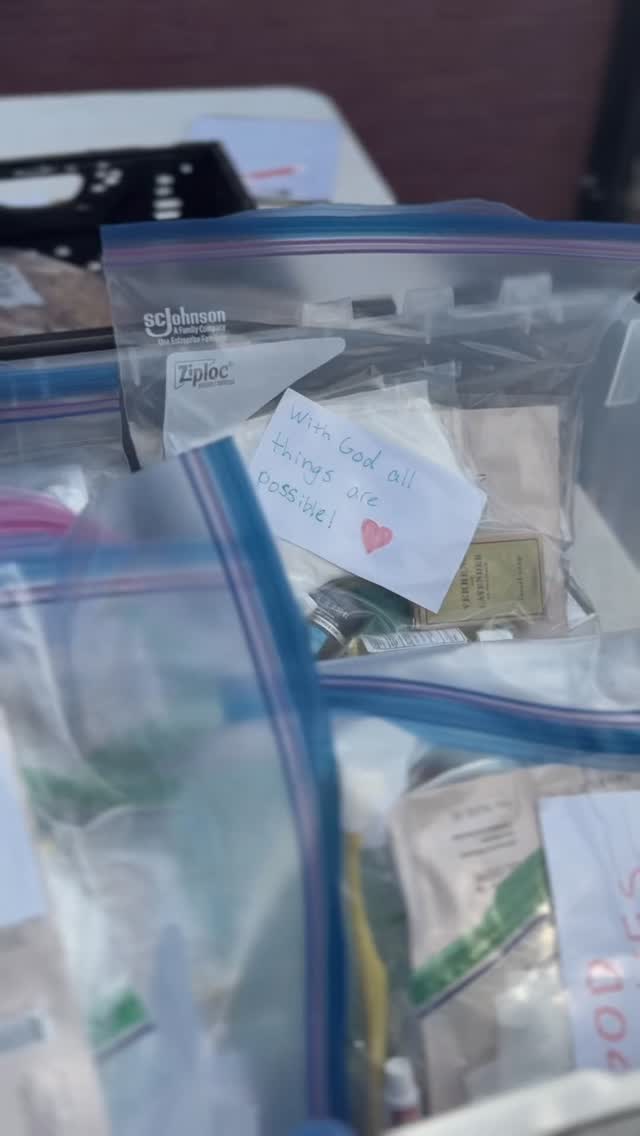With God all things are possible. 🙏
-
In hard times, we hold onto hope and keep showing love—one act of kindness at a time. 💛
.
.
.
#volunteer #give #jesus #sharelove #love #faithinaction #cbus #columbus #ohio #columbusrelief #outreach #saturday #give #laugh #ColumbusRelief #VolunteerWithPurpose #FaithInAction #MobilizeHope #ServeTogether
