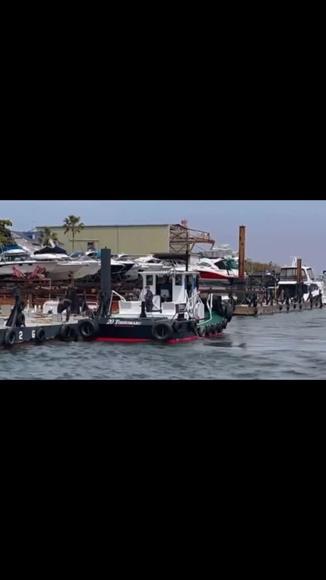 今回はパイプラダーの性能が垣間見える映像になります🔥
船が旋回する場面に着目してみてください!
パイプラダーについては山陽造船企業株式会社のホームページにて詳しく記載してあります👍
#造船所 #技術 #職人