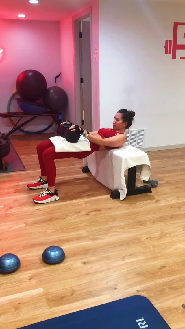 this one just hits right!!!! 🔥 #bootcamp #circuit #tenstations #twotimes